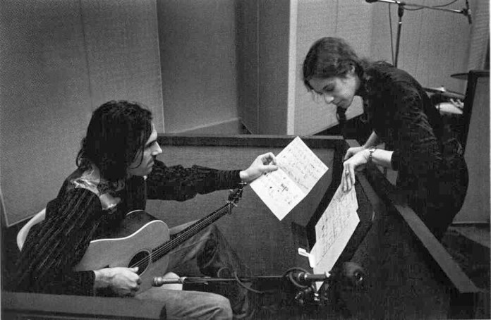 Carol King - James Taylor_1971_James Taylor and Carole King at the A&M Records studio in 1971.Foto James Taylor
